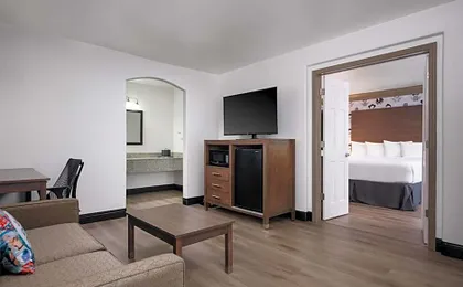 Aiden Austin City Hotel