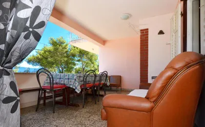 Apartments Alduk with Terrace And the Sea View