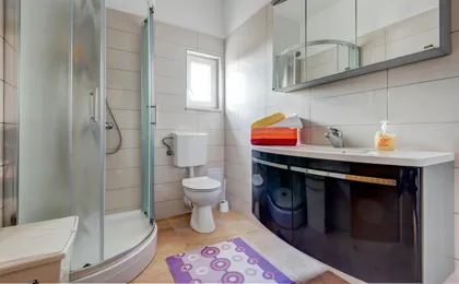 Spacious Apartment Near the Sea