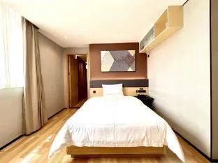 Iu Hotel Shenzhen Longhua Metro Station
