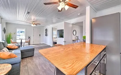 Idyllic Fayetteville Home - Walk to UA Campus!