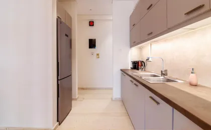 Cozy - Bright & New Apart. - Downtown