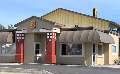 Super 8 by Wyndham Red Bluff