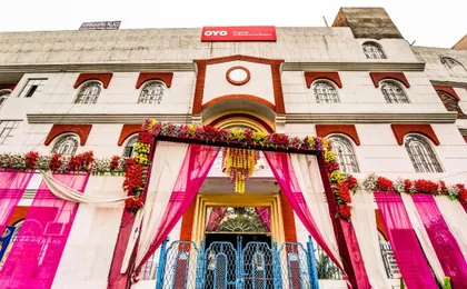 OYO Flagship 27968 Vishwakarma Palace
