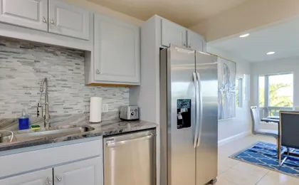 1 Block to Beach! Boutique Condo at Johns Pass