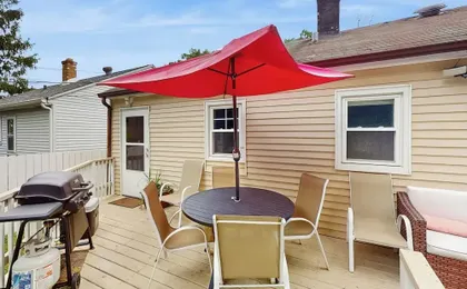 2 Mi to Beach! Hot Tub Haven in Michigan City