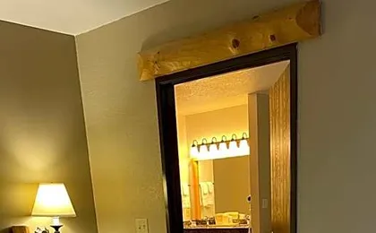 The Antler Lodge - Gardiner