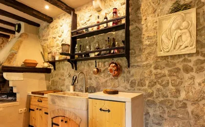 Authentic Stone House Lola