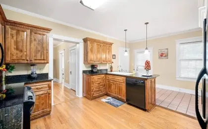 Cali St Rocket City Residence