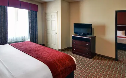 Comfort Suites