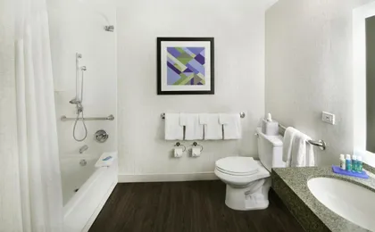 Holiday Inn Express & Suites San Francisco Fishermans Wharf