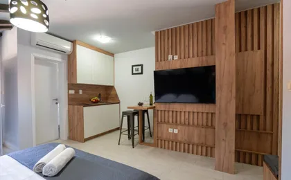 Apartments Ellena