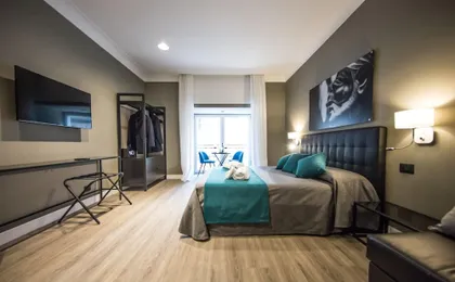 B&B Art House
