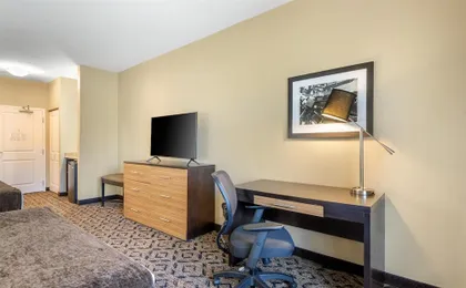 Best Western Plus College Park Hotel