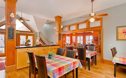 The Bradley Boulder Inn