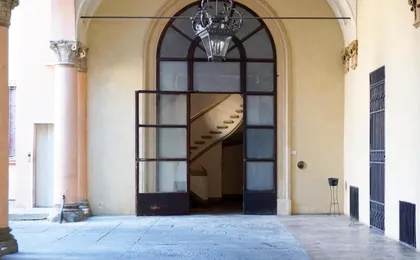 Casa Isolani