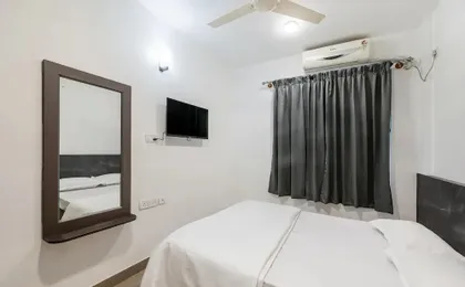 Diamond Suites Service Apartment