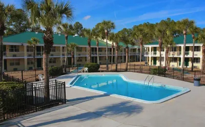 B&B HOTEL Jacksonville Airport - Newly Renovated!