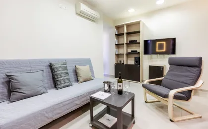 Rhodes Central Suite