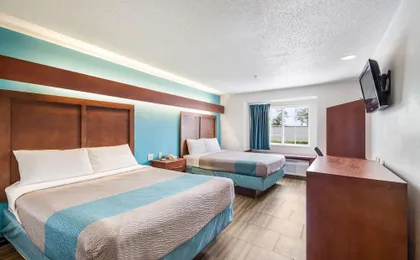 Golden Isles Inn & Suites Brunswick South