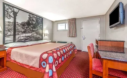 Super 8 by Wyndham North Bergen NJ/NYC Area
