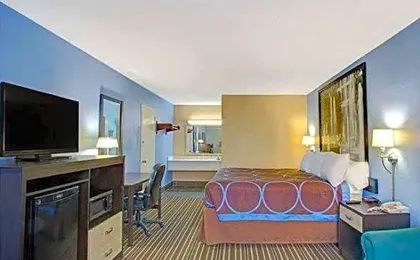 Downtown Inn & Studio Suites