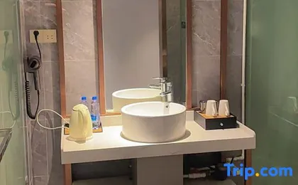 Urban Apartment Hotel (Guangzhou Panyu Government Center Riverside Subway Station Branch)
