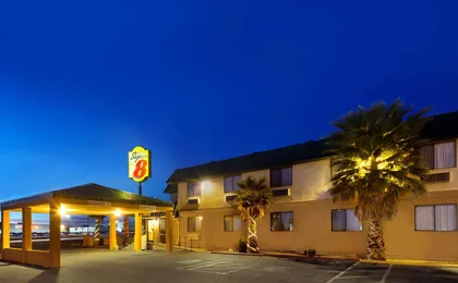 Super 8 By Wyndham Alamogordo