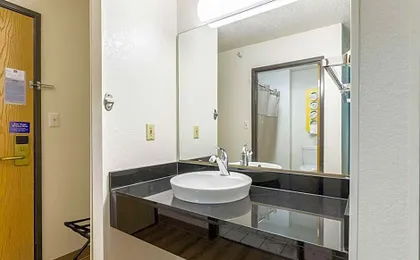 Motel 6-Indianapolis, IN - Southport