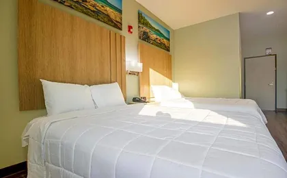 Royal Inn & Suites