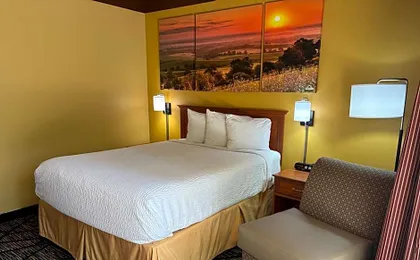 Days Inn by Wyndham Niles