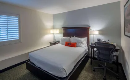 Collegian Hotel & Suites, Trademark Collection by Wyndham