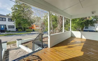 2 Mi to Dtwn Jax: Game-ready Retreat w/ Yard