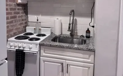 Jungle House Studio Suites – Short North & Convention Center