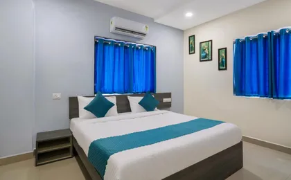 The Balcony Suites