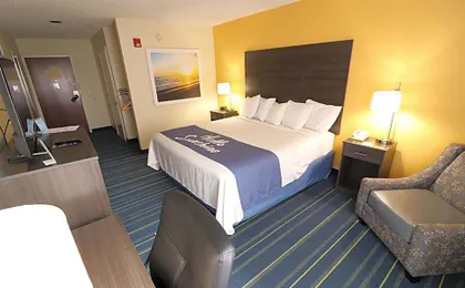 Days Inn by Wyndham Burlington East