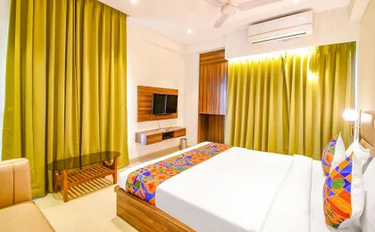 Fabhotel Lake View