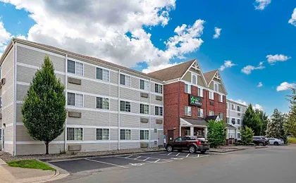 Extended Stay America Suites - Cincinnati - Blue Ash - Reed Hartman