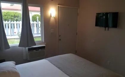 Good Knight Inn Motel
