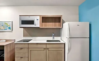 WoodSpring Suites Newington - Hartford South