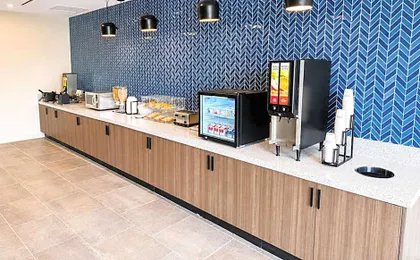 La Quinta Inn & Suites by Wyndham Mebane