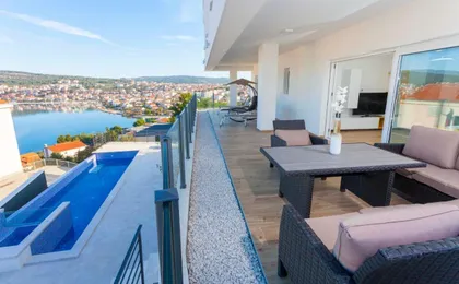 Apartment Solis Okrug Gornji