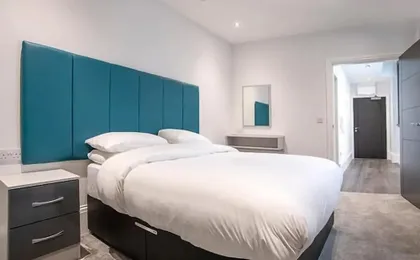 Cavern Quarter Apts - 31 North John St