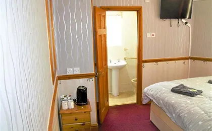 Pine Lodge Hotel