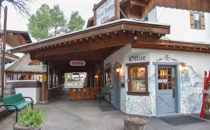 Alpine Lodge Red River