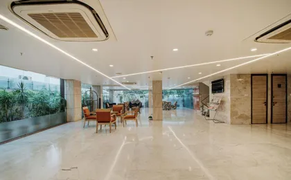 Iris Park Hotel