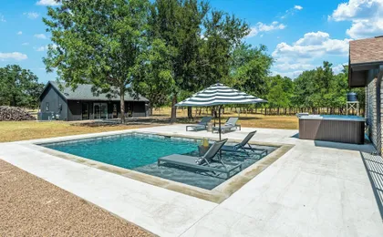 Hot Tub Pool Firepit Gameroom Guesthouse