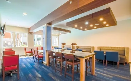 Holiday Inn Express Anaheim West By IHG