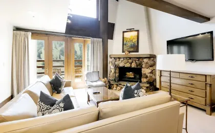 Sultan Two Bedroom Loft Suite with Majestic Mountain Views 2 Condo by RedAwning