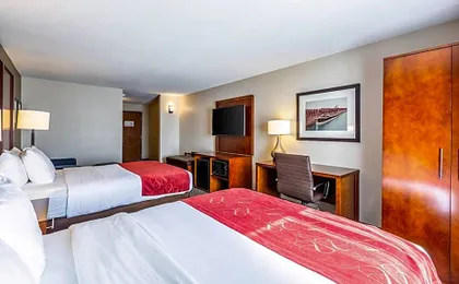 Comfort Suites Escanaba West